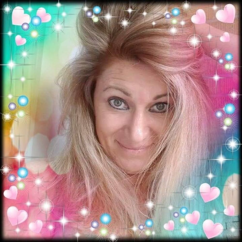 Meet your Posher, Debbie